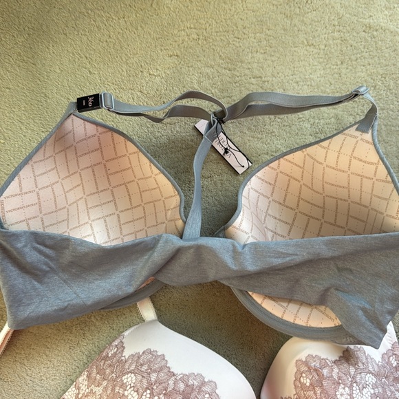 Lot of 4 Victoria’s Secret Bras - Picture 3 of 6